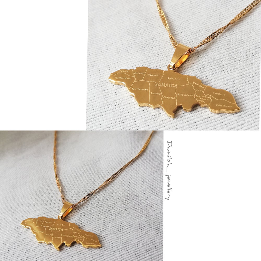 Jamaica 14 Parish Engraved Map Necklace 3.5cm - Gold/Silver