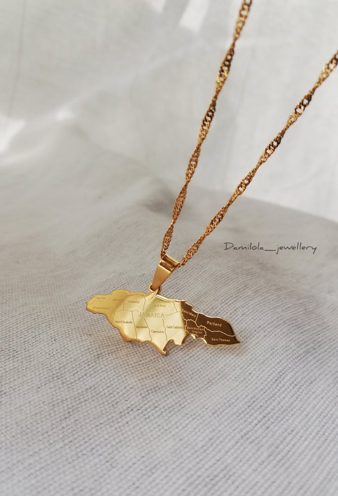 Jamaica 14 Parish Engraved Map Necklace 3.5cm - Gold/Silver